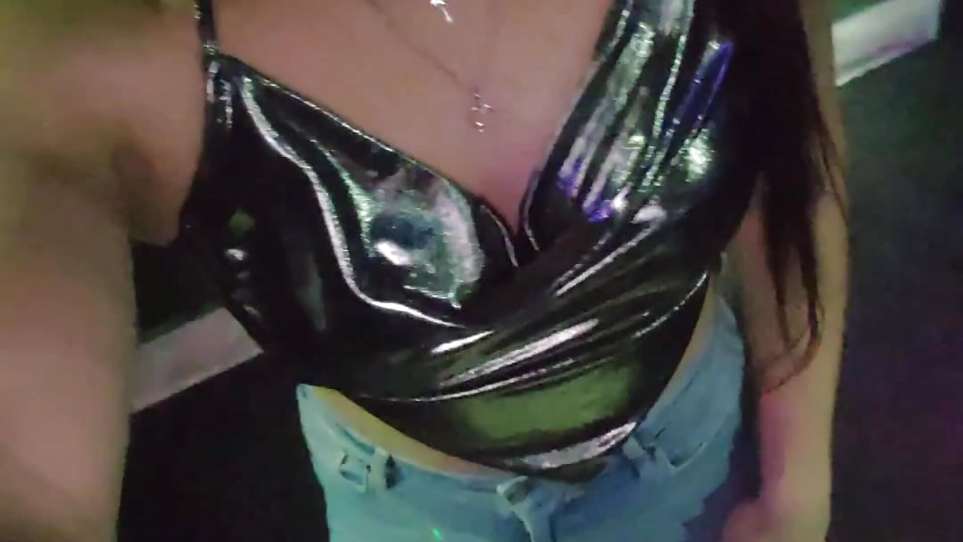 Sexy Goddess dancing - video by Akame_Neri cam model