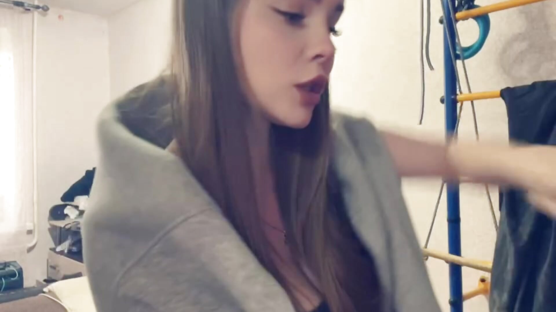 love music - video van Peekinside cam-model