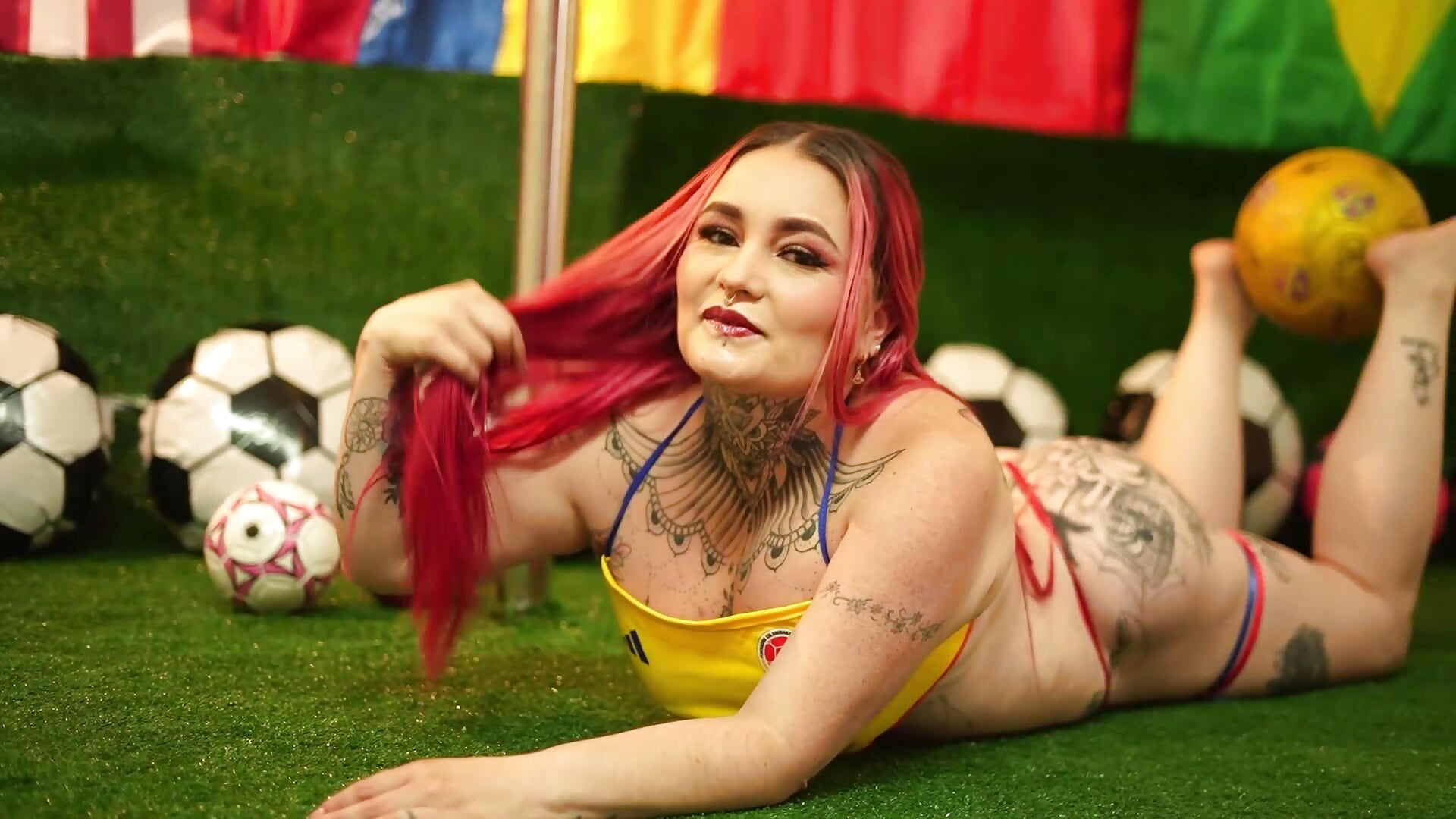 Live the cup ⚽ - Vídeo de IsabellaDankworths, modelo de vídeos