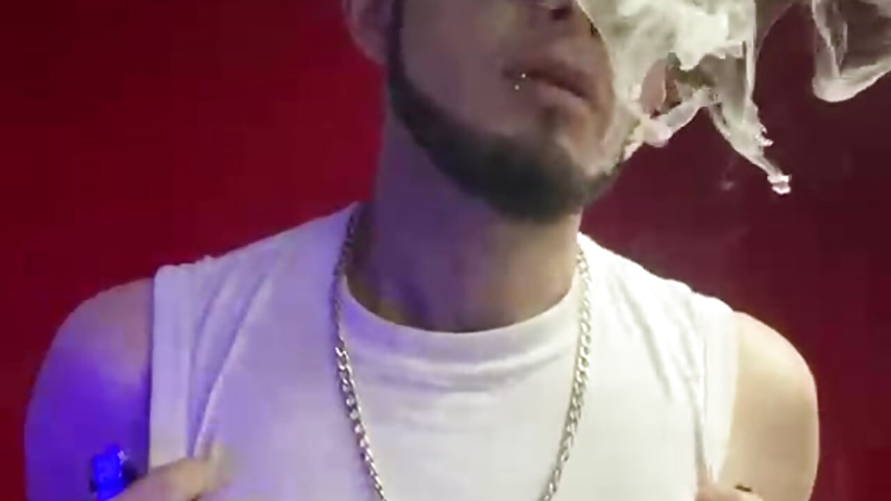 WhatsApp Video 2026-10-12 at 7,38,50 PM – video modela na kameri mark_splinter09