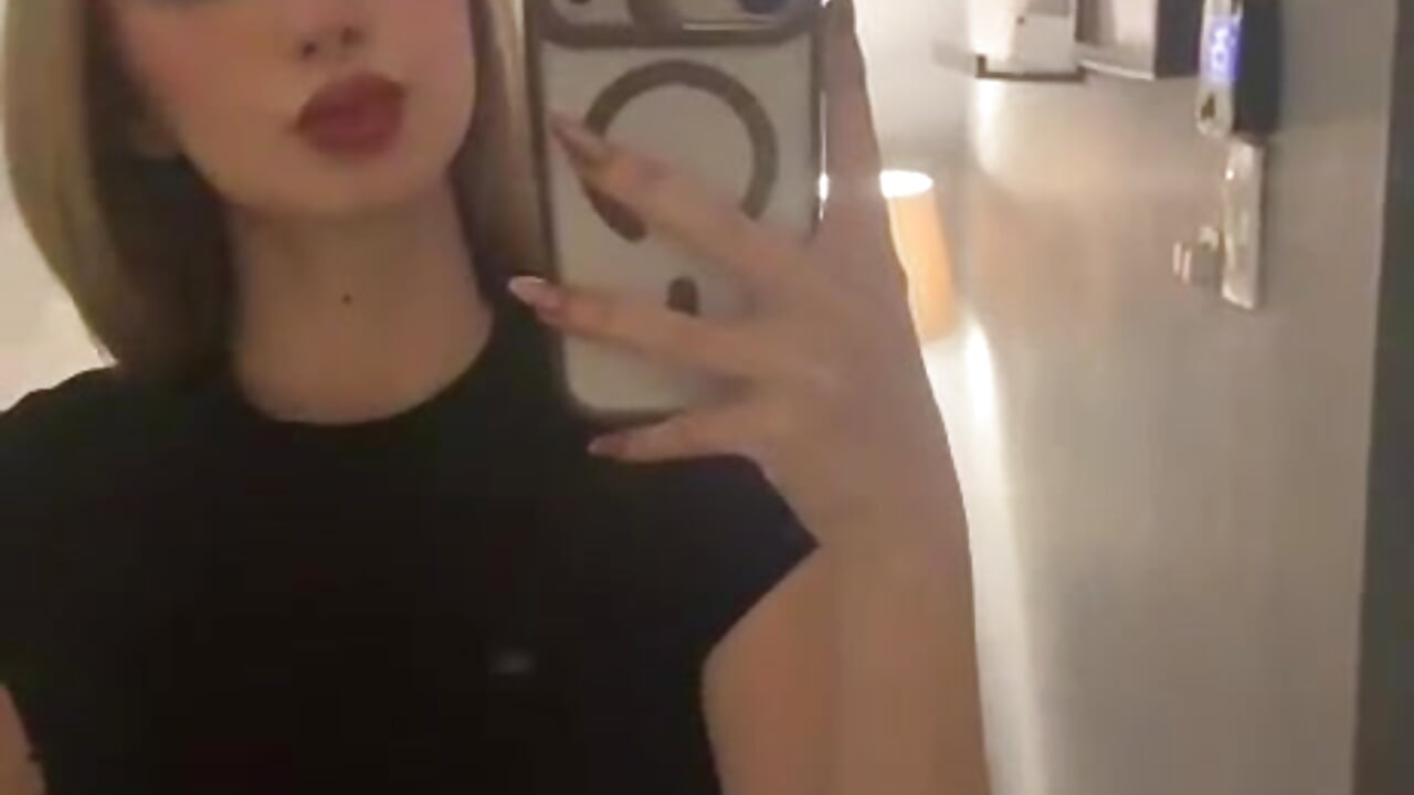 WhatsApp Video 2026-08-03 at 4,32,14 PM – video af elaine_montgomery cam-model