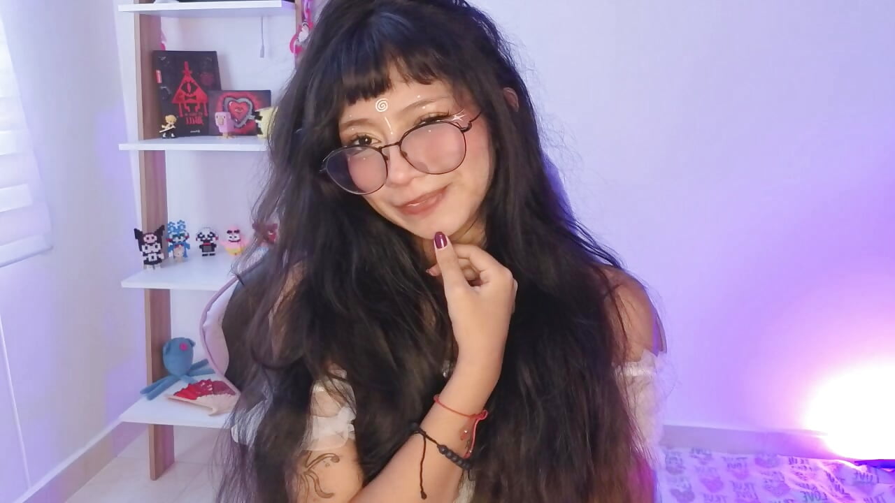Hi, it's me Yommi - video od modelky/modela Yommi_winx_