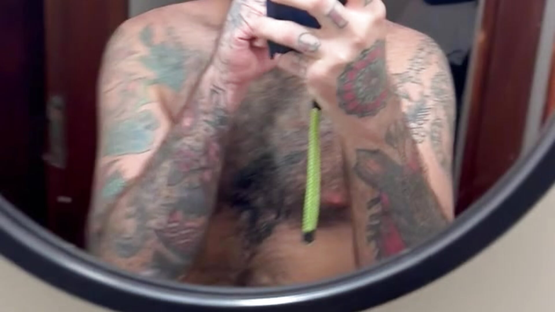1 - copy 18 Oct 09:27 - video by EightRyan cam model
