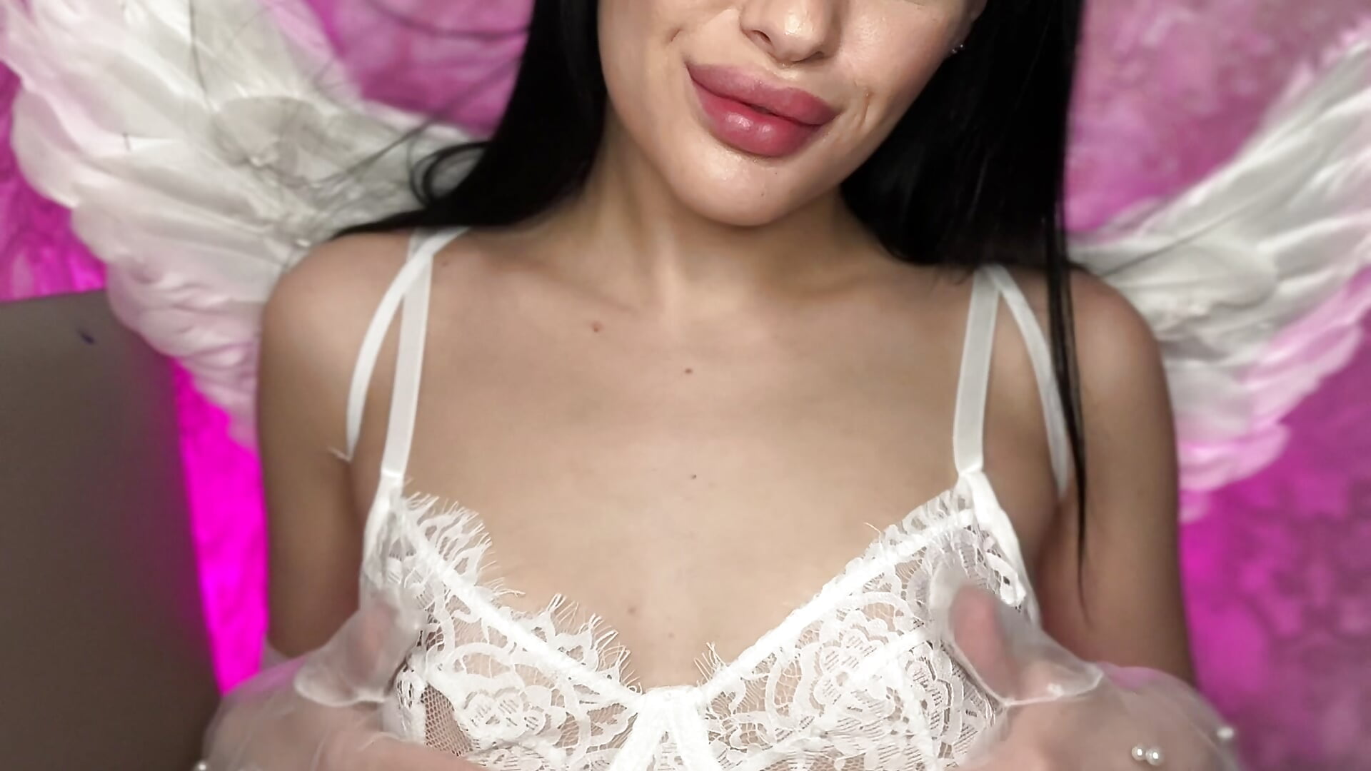 Angel With Secret - video av Luna_NextDoor cam-modell