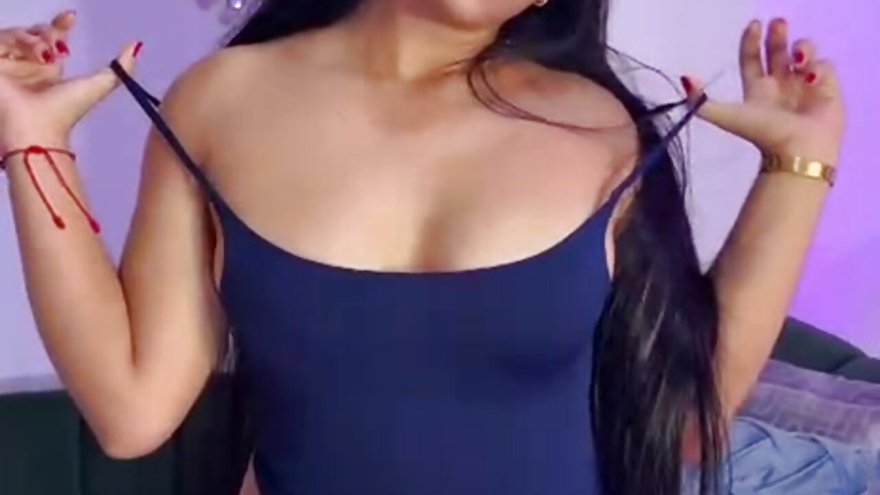 Welcome guys♥ - video by miiaa_bloom cam model