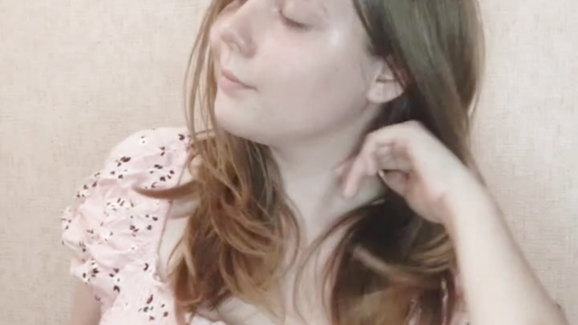 It's just me :) - video by VadaSweet