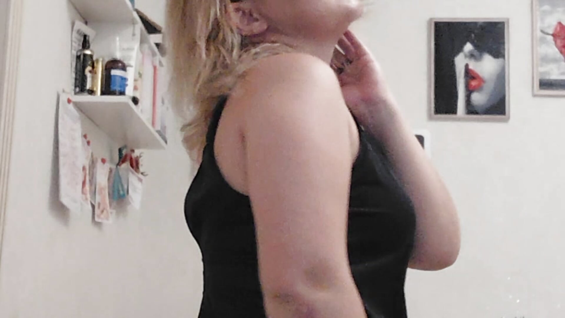 105408 - video by CosandraMix cam model