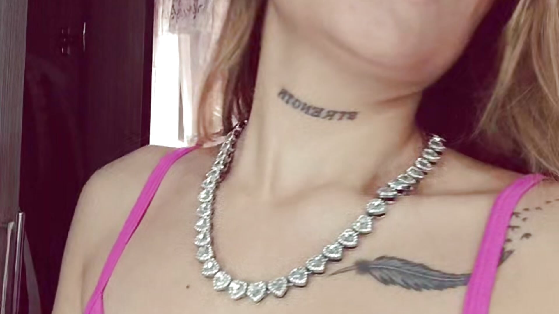 1000072851 – video modela na kameri ScarletJade__