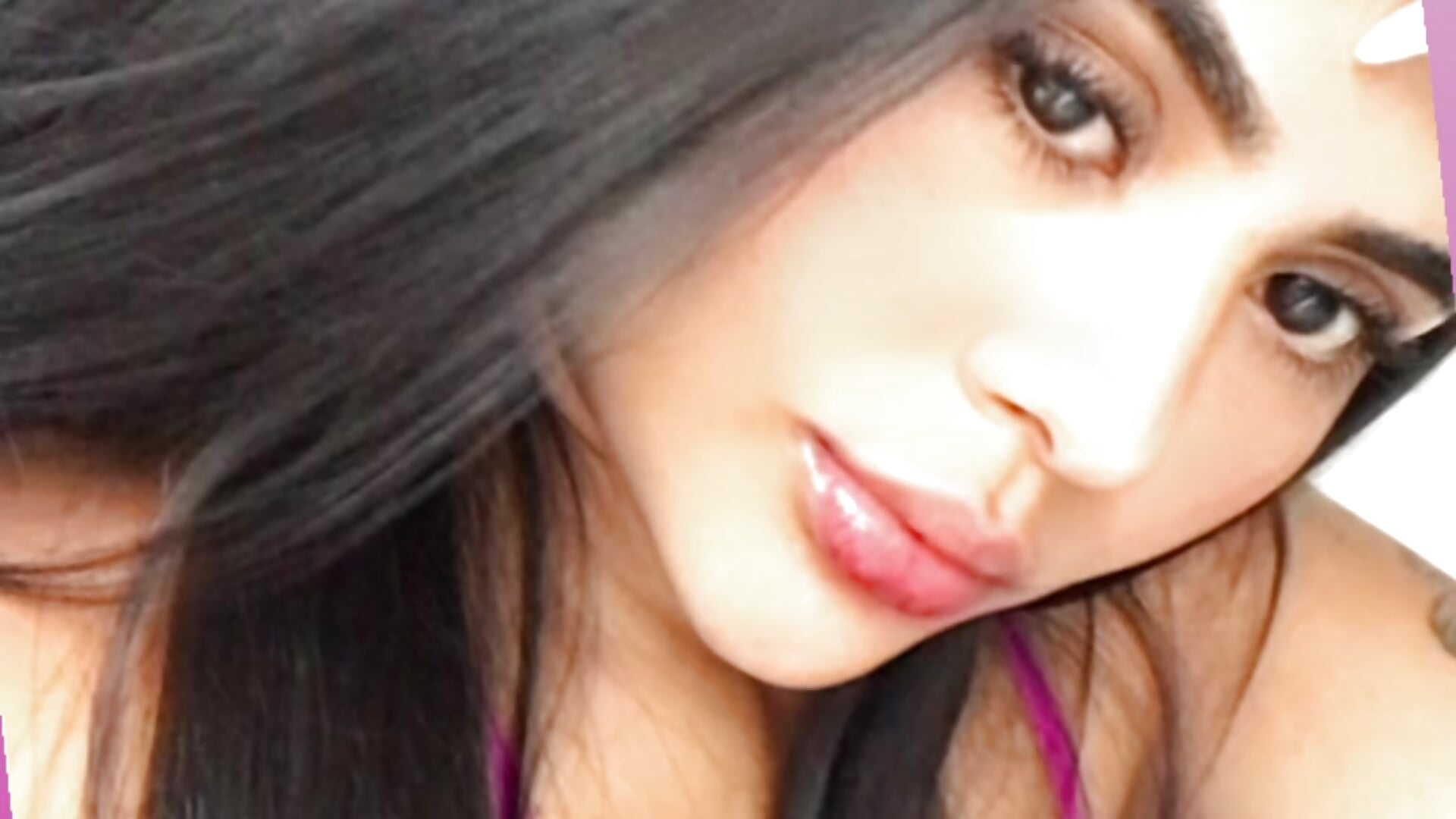 🧁🥥🫧🎀 - video by Victoria391 cam model