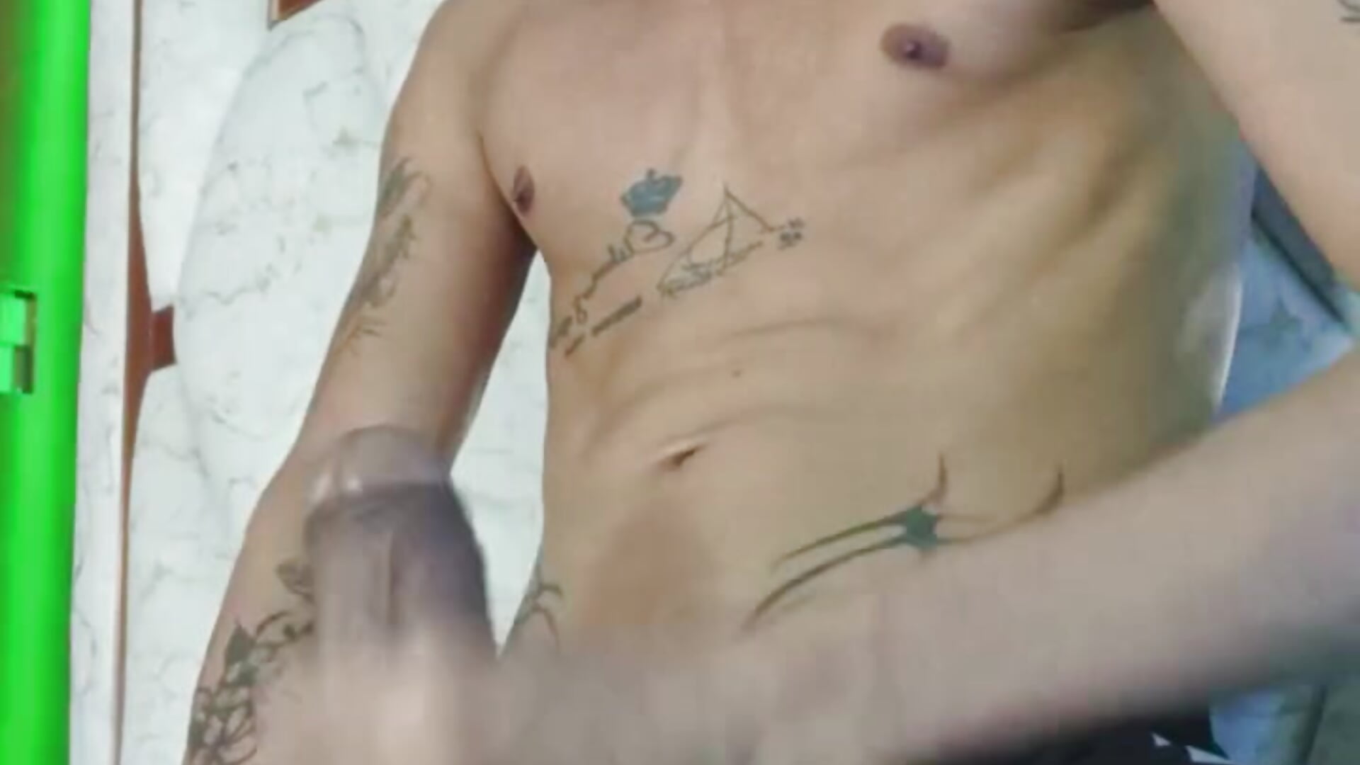 🍆🍆🍆🥵🥵🔥🔥💦 - video by Limitless_boy cam model