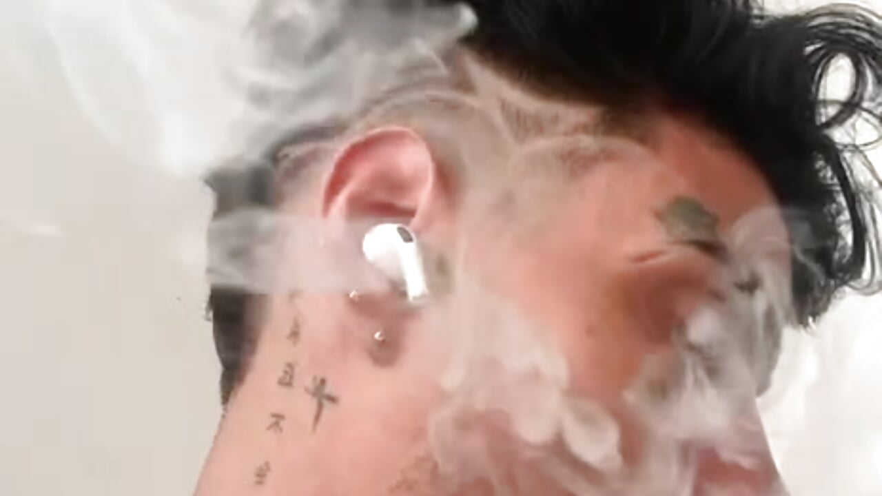 1001335697.mp4 - Limitless_boy adlı kamera modelinin videosu