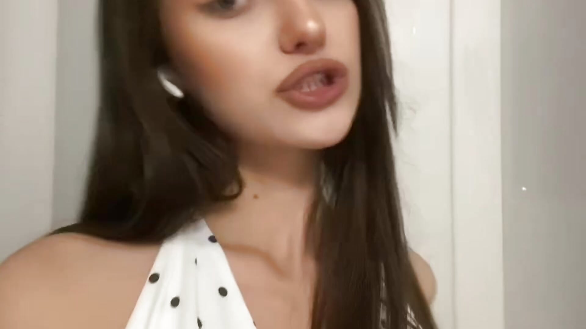 having fun - video by Kamilamilaa cam model