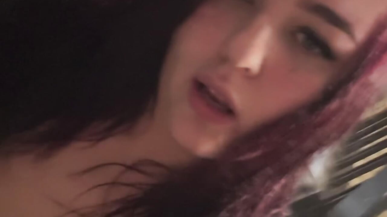 ;P - video oleh model kamera CrystalWhitexo