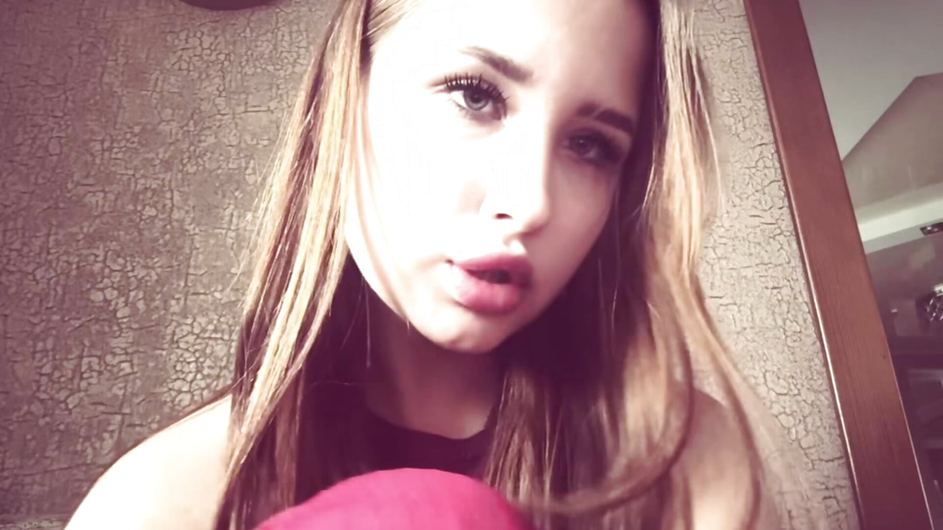 🎬 First Look – video af HwaGlazener cam-model