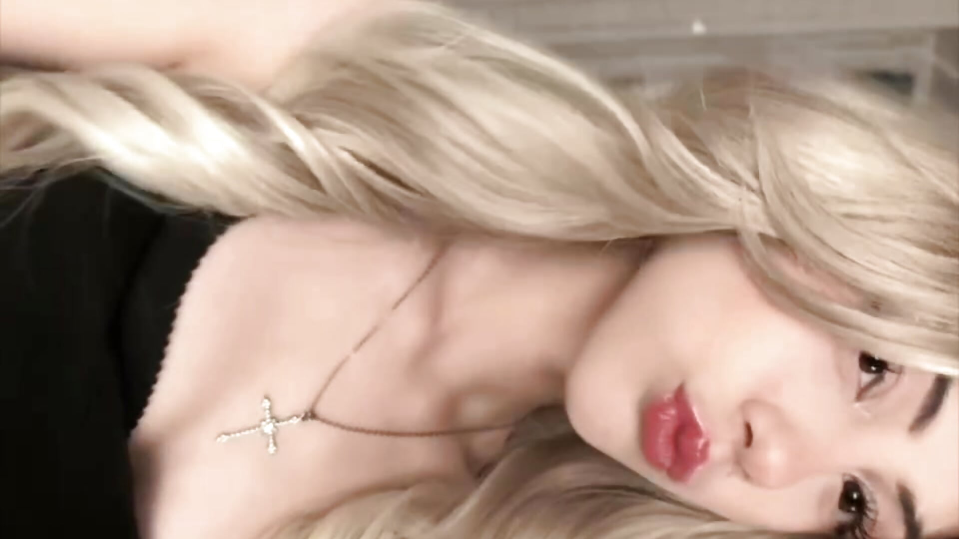 :) – video modela na kameri bailey_flare