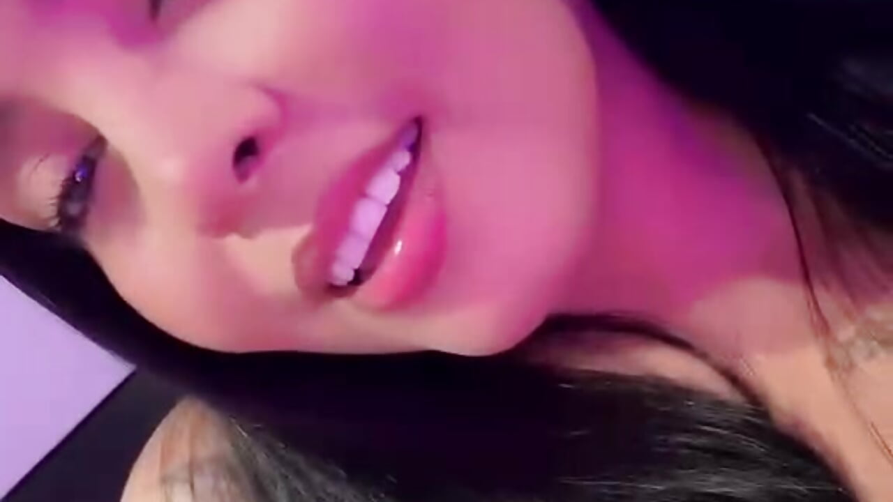 hey there! – video modela na kameri zoe__tayler
