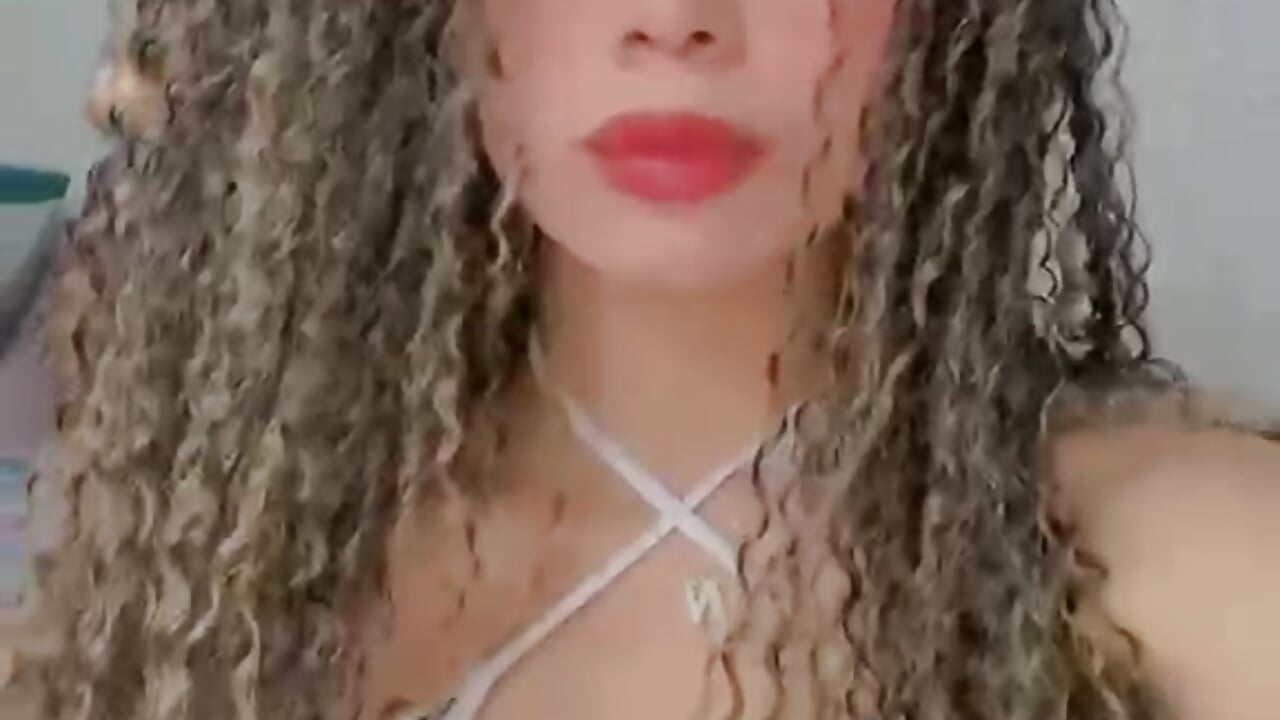 😘 - video by Zlatna_Oficial_ cam model
