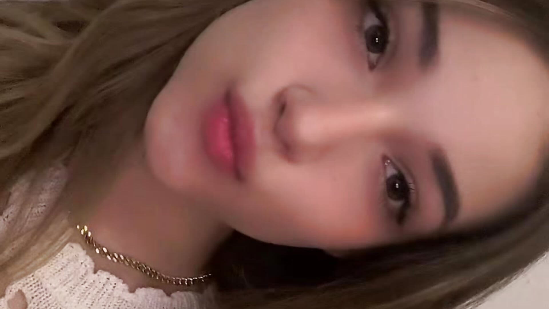 Kissss - video by Blonde_Mai