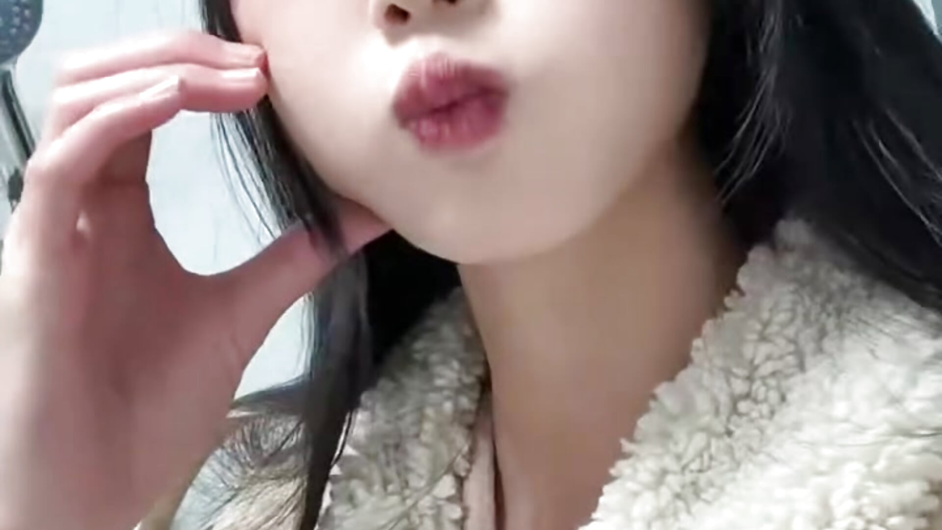 *o* - video by qiannvyoulijiang00 cam model