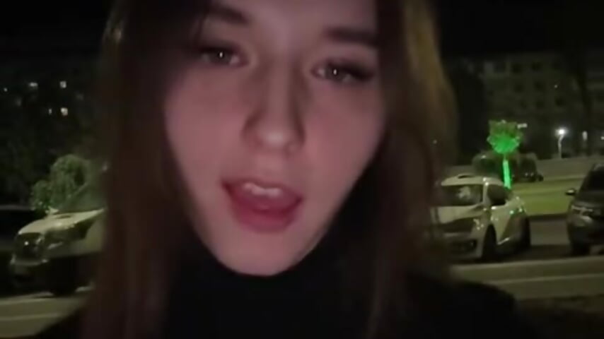 E4BE947E-A3A1-43C5-840D-96E14834FC64 – video modela na kameri mia_labs1