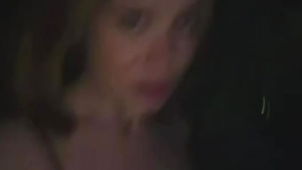 lipsync – video modela na kameri Omilia