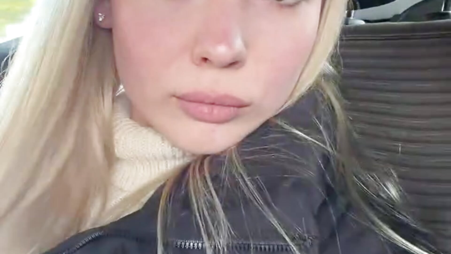 on the road<3 - video by Omilia