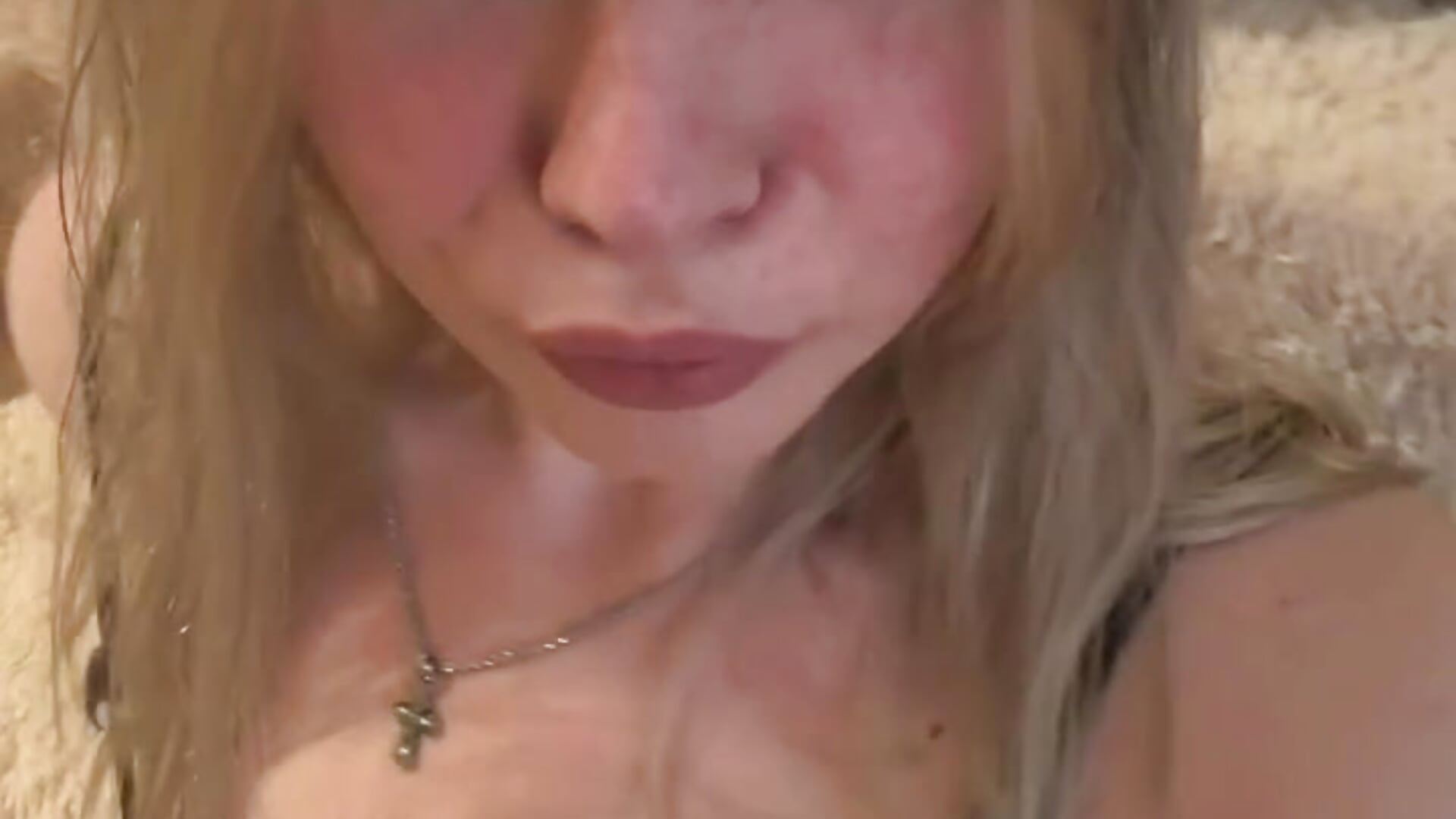 <3 - video by Omilia cam model
