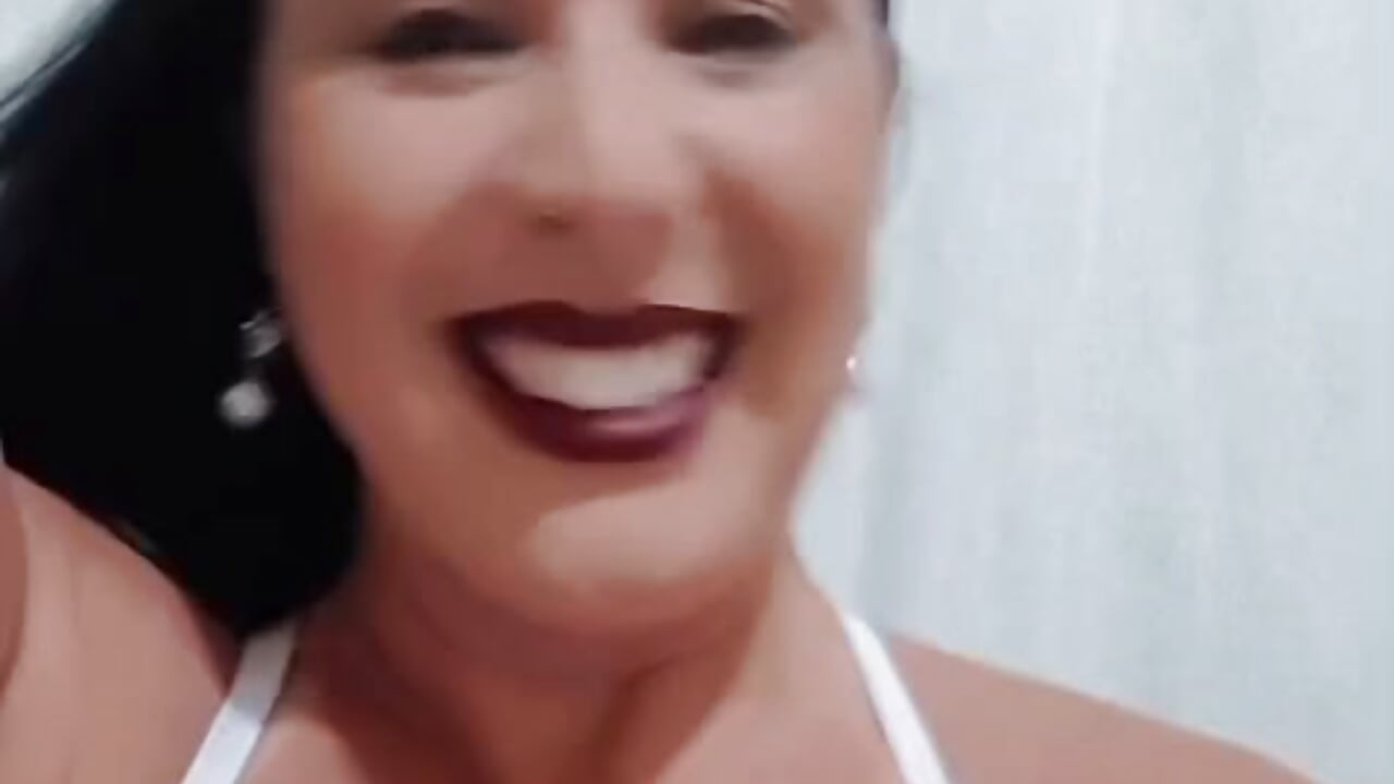 Hello – video af regina475 cam-model