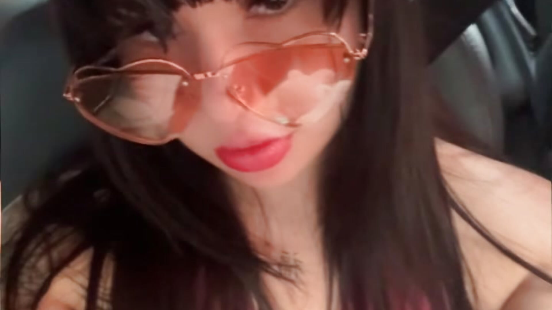 Juicy and bitch 🌻－カメラキャストのLina_oficialの動画
