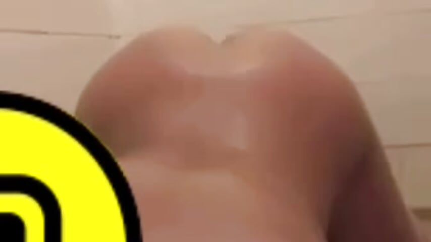 2437739992818306192 - video van donnautrecht cam-model