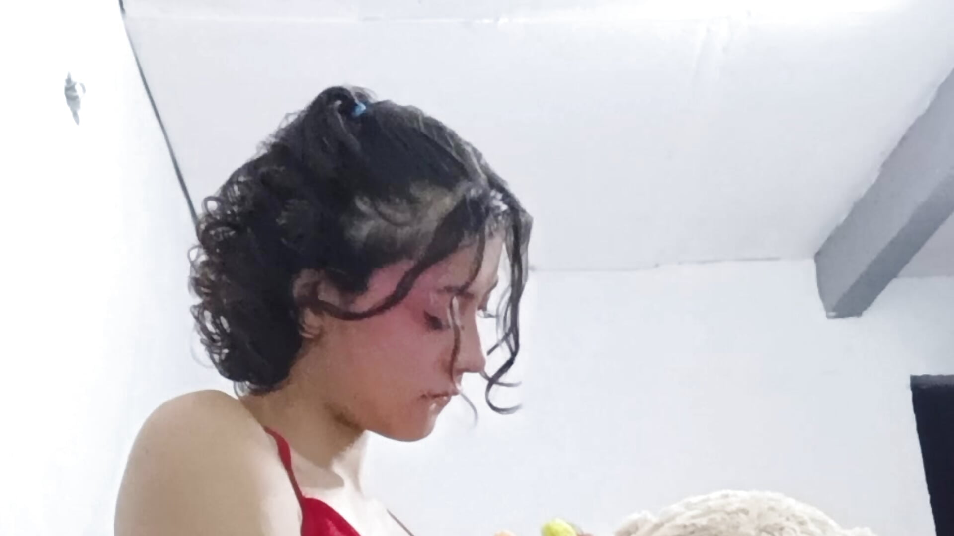 Estoy muy caliente, tu no ?👅🫦👄👀 — filmik shantallmendy, modela(-lki) na kamerkach