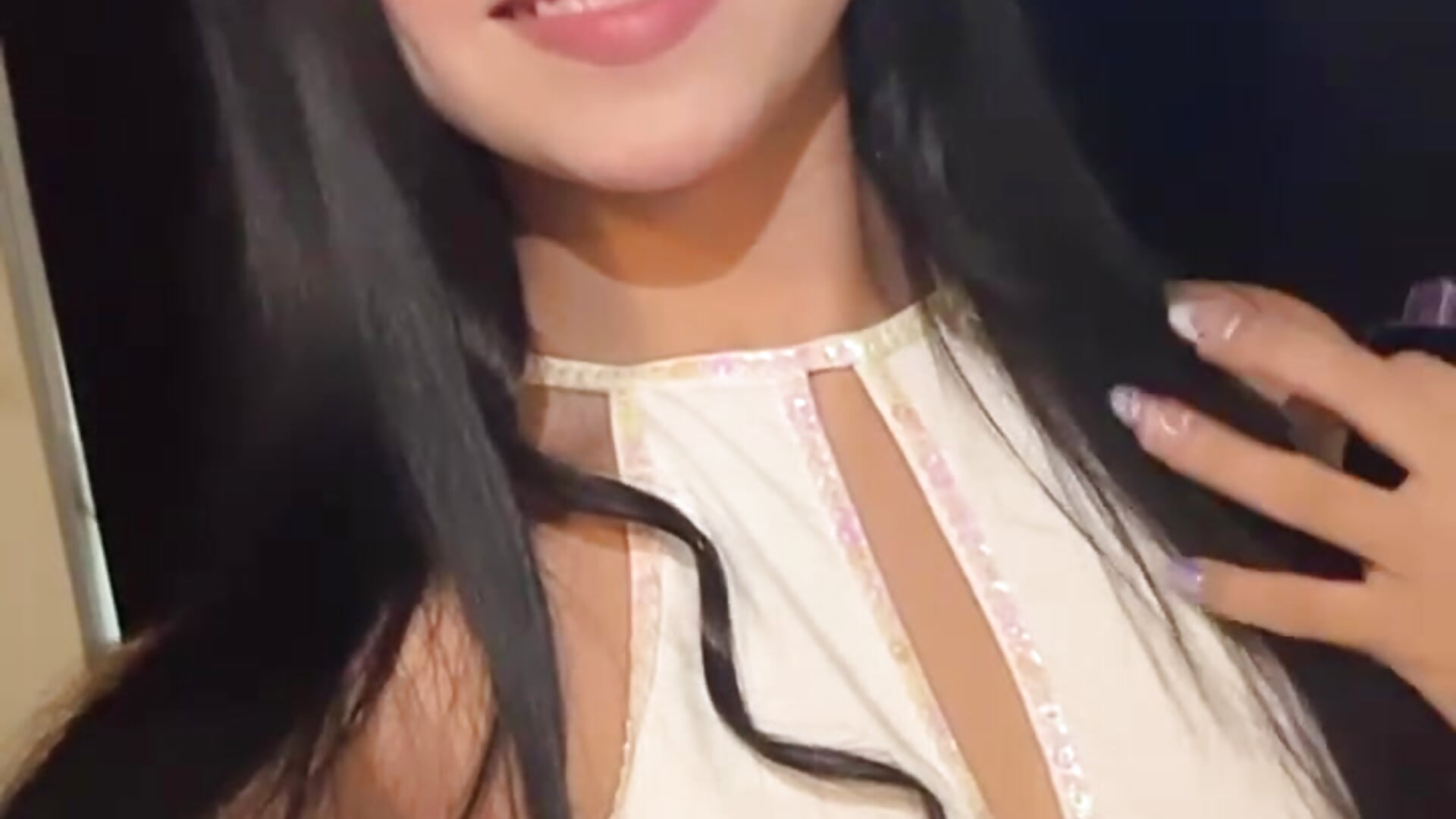 😋 - فيديو من Cassidy_Honeey موديل الكام