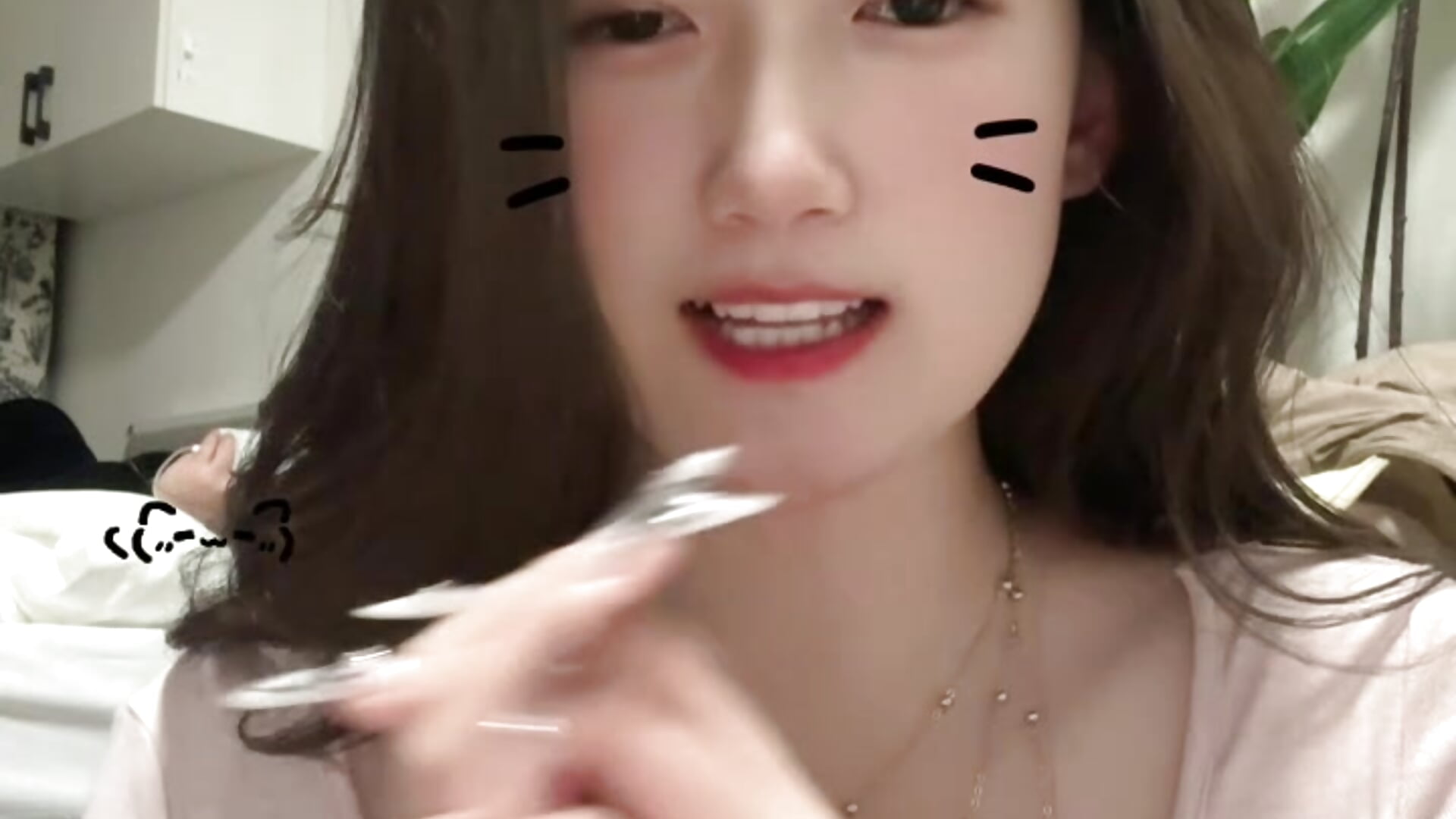喜欢可爱的我吗？ - video by eve-cat