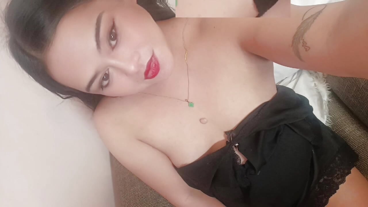 Urgurl_nextdoor