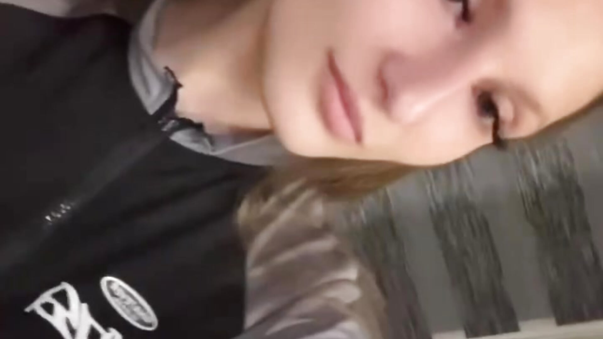 My Happy Place - clip cu ErinnReburn model videochat