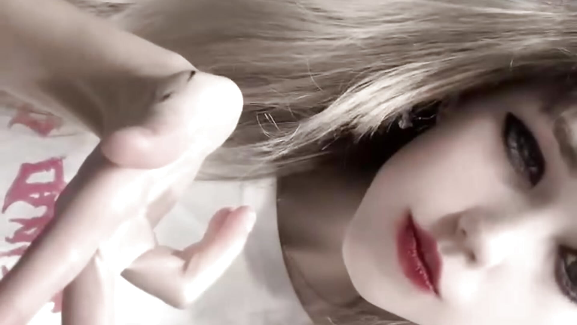 Love This One - clip cu JanitaPhurrough model videochat