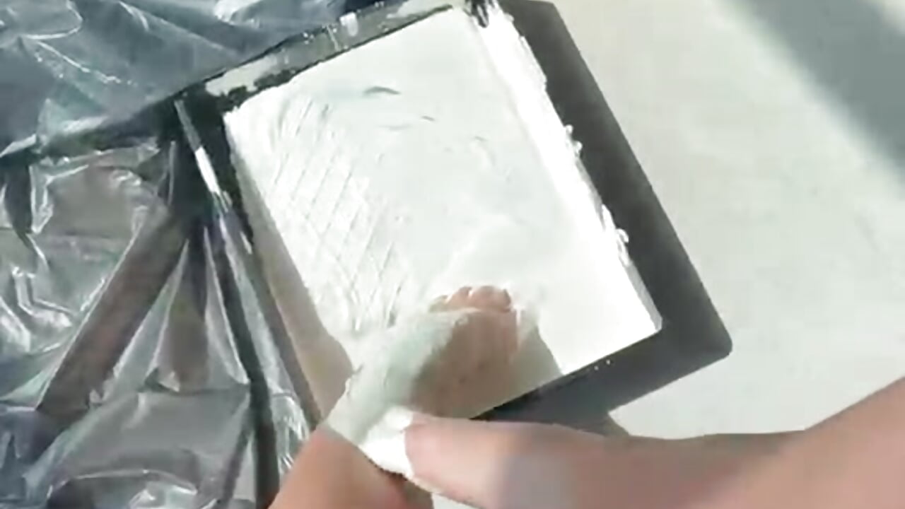 feet in paint vid ;) - video av Bustbethh cam-modell