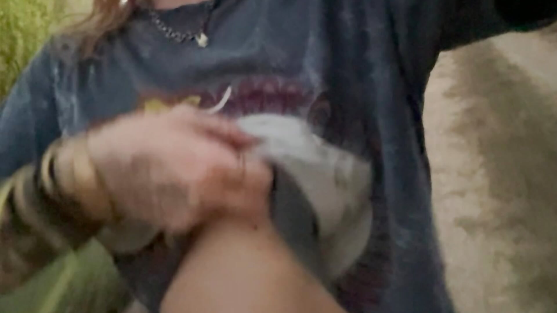Boobie Flash on evening walk - Synnix主播的视频