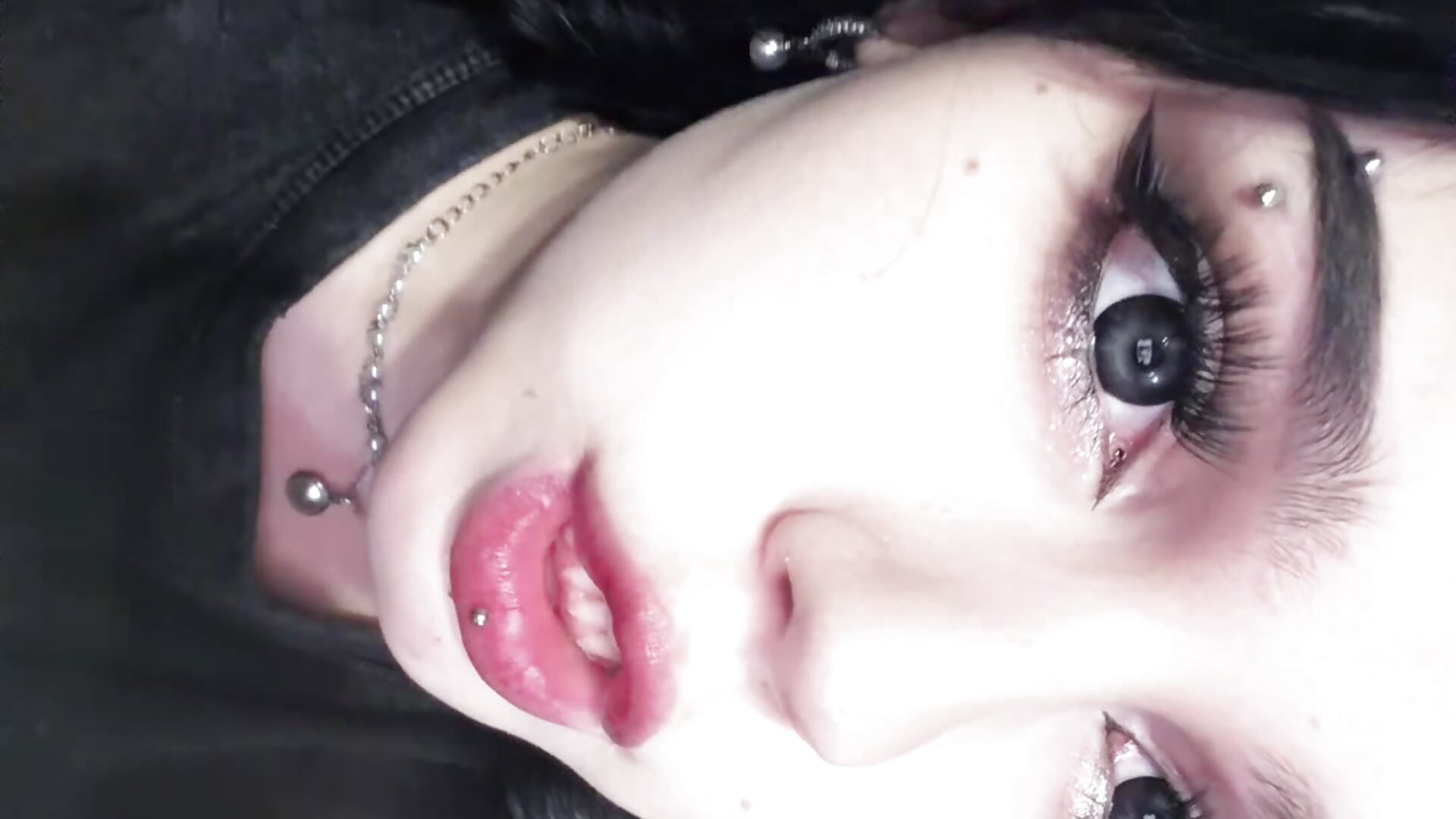my lipsing 🐈‍⬛ - video by SamRosy cam model