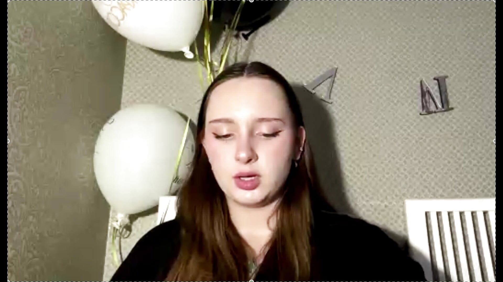 No Second Take - clip cu LovieClausing model videochat