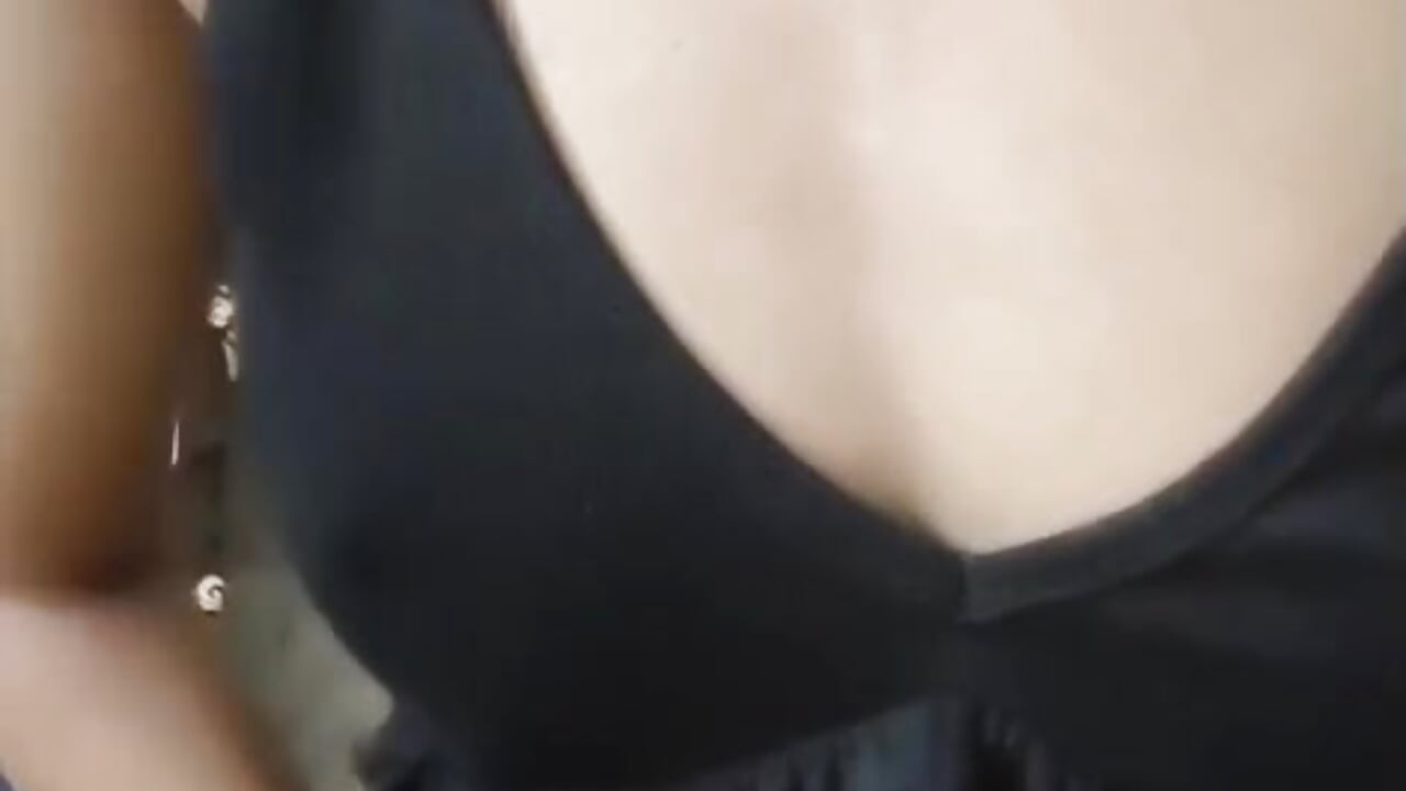 Have a Peek at my BODY - видео от уебкам модела Butterfly_Simmi