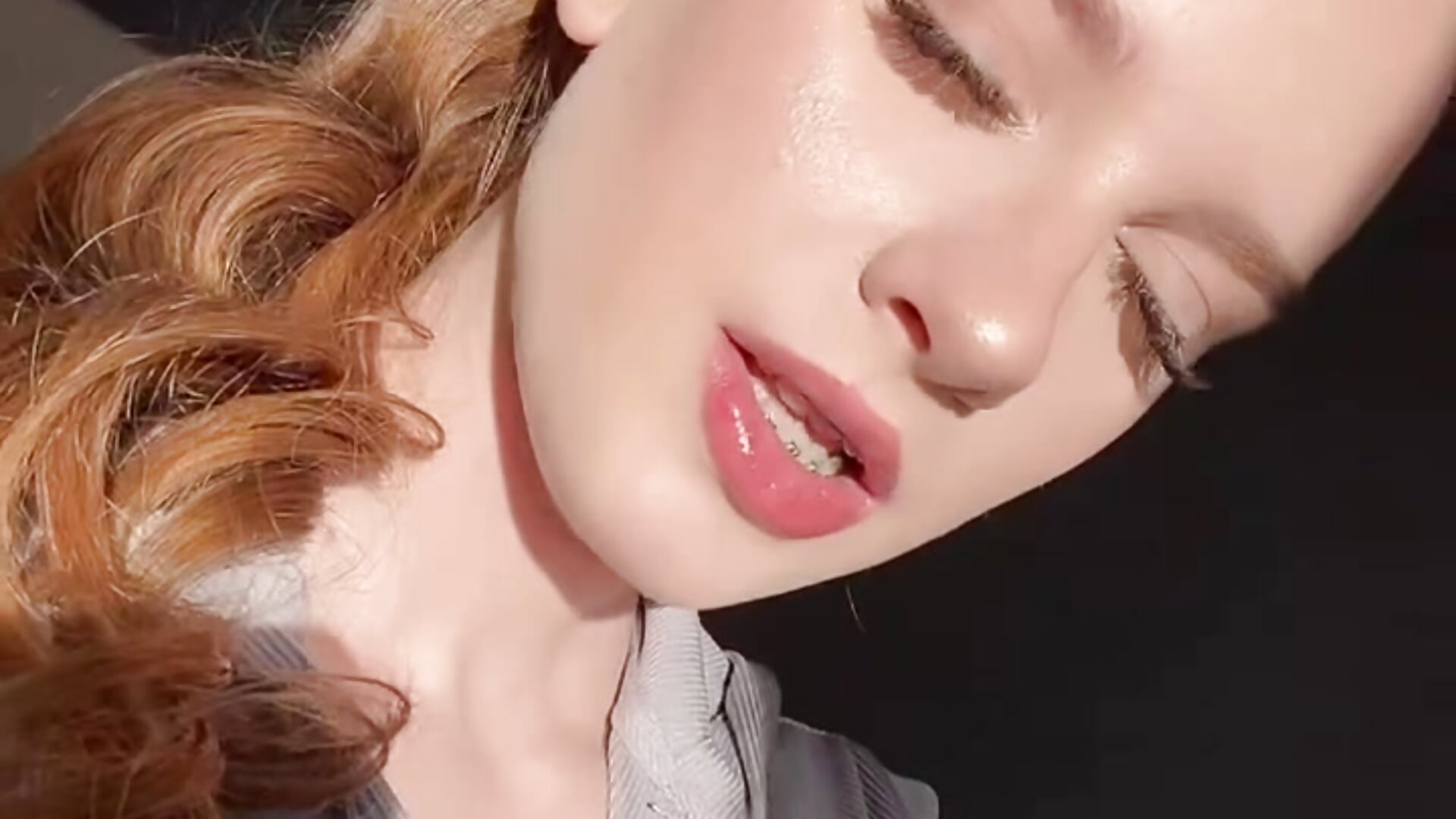 Sing with me - video by JoneTonic cam model