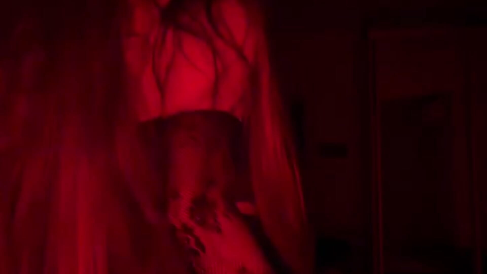 horny halloween - video oleh LizettoFortuna