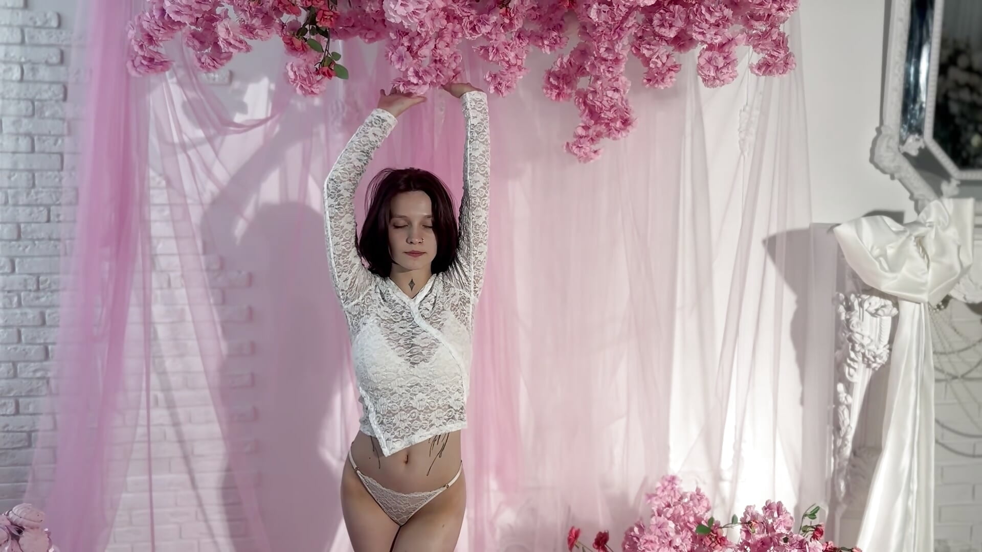 🥰 - فيديو من AniParadise موديل الكام