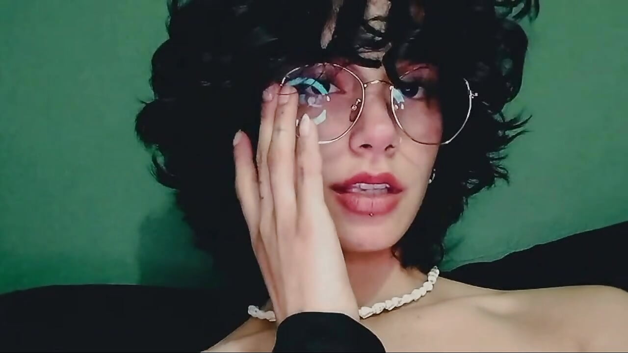 Just me (You can call me Angel✨) – video af venuzz_99 cam-model