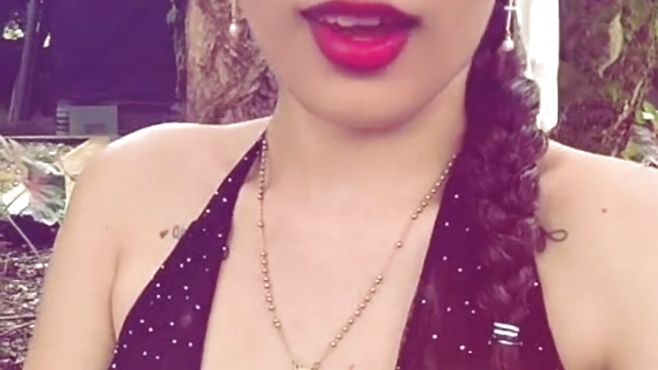 Mm Hello I'am Mia - video by Mia_Skinnyx
