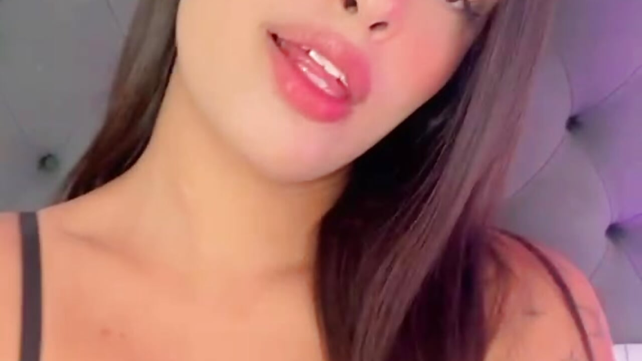 Welcome - video by CamiRosse18 cam model