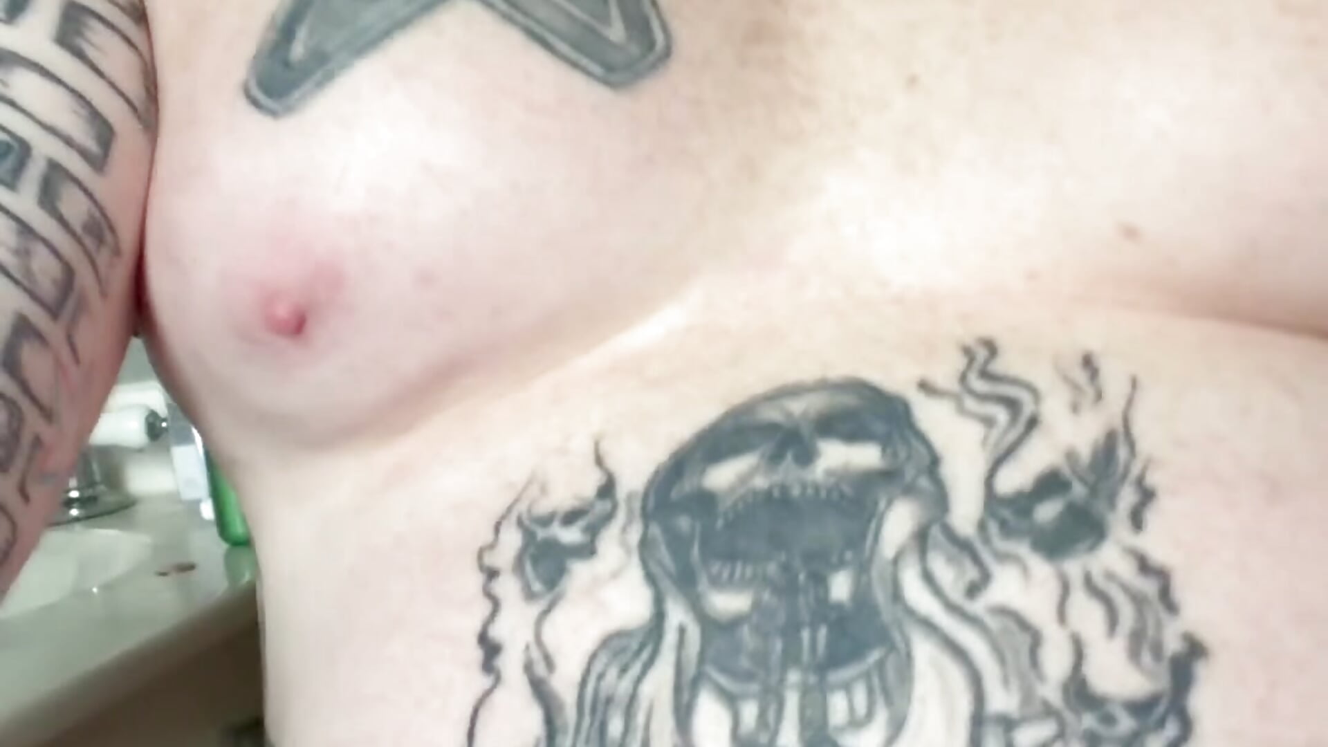 Sexy tattoos - video by JayMoney1879 cam model
