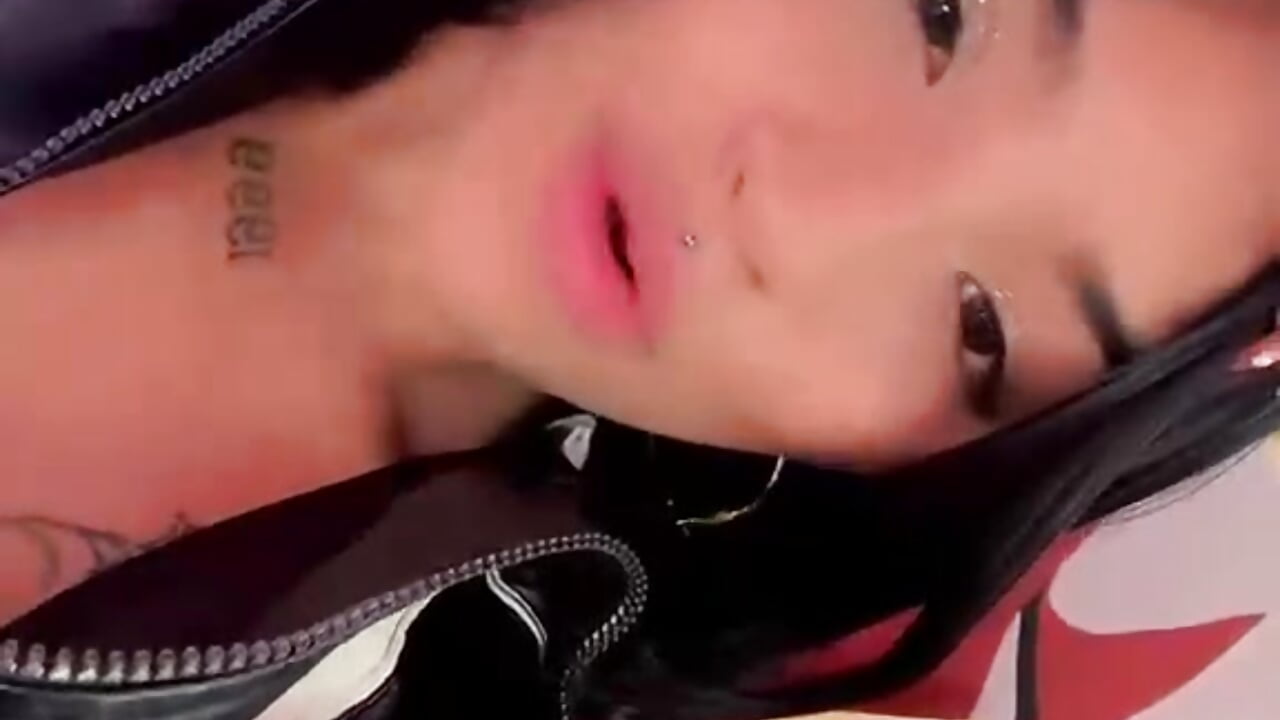 hey – video modela na kameri Manelyk_evans