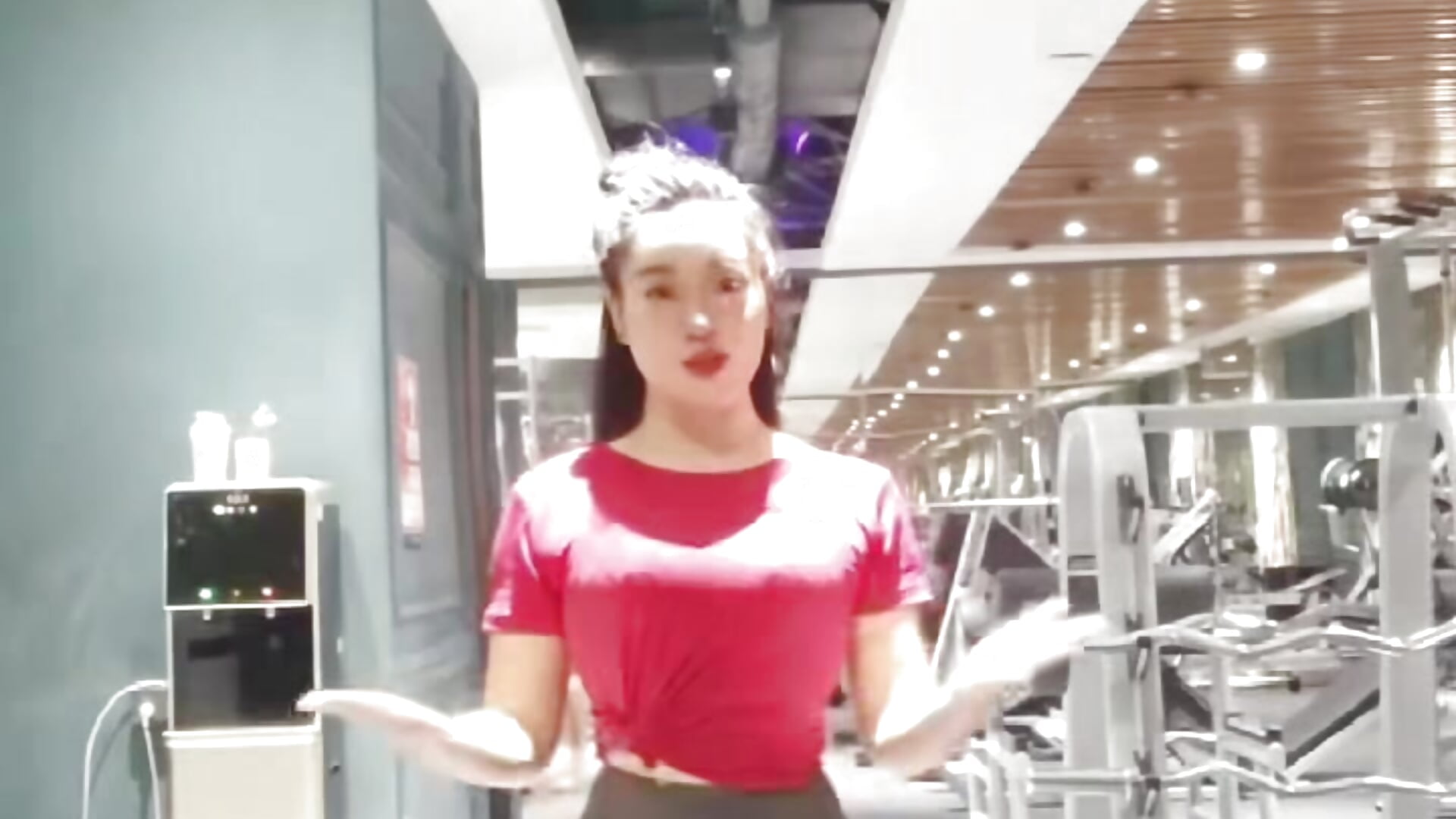 自我介绍，大家多多支持我哦 - video by YoYoYYDS